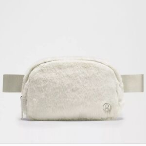 lululemon athletica Cream Furry Bag NWT great Christmas gift